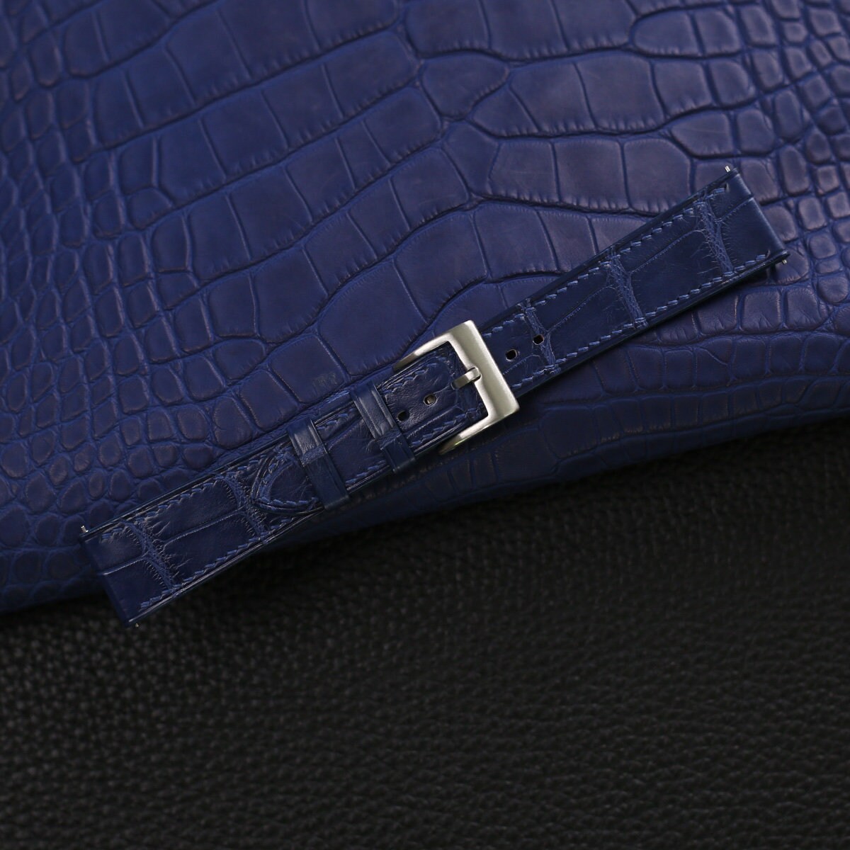 dark blue alligator leather watch strap – photo 3