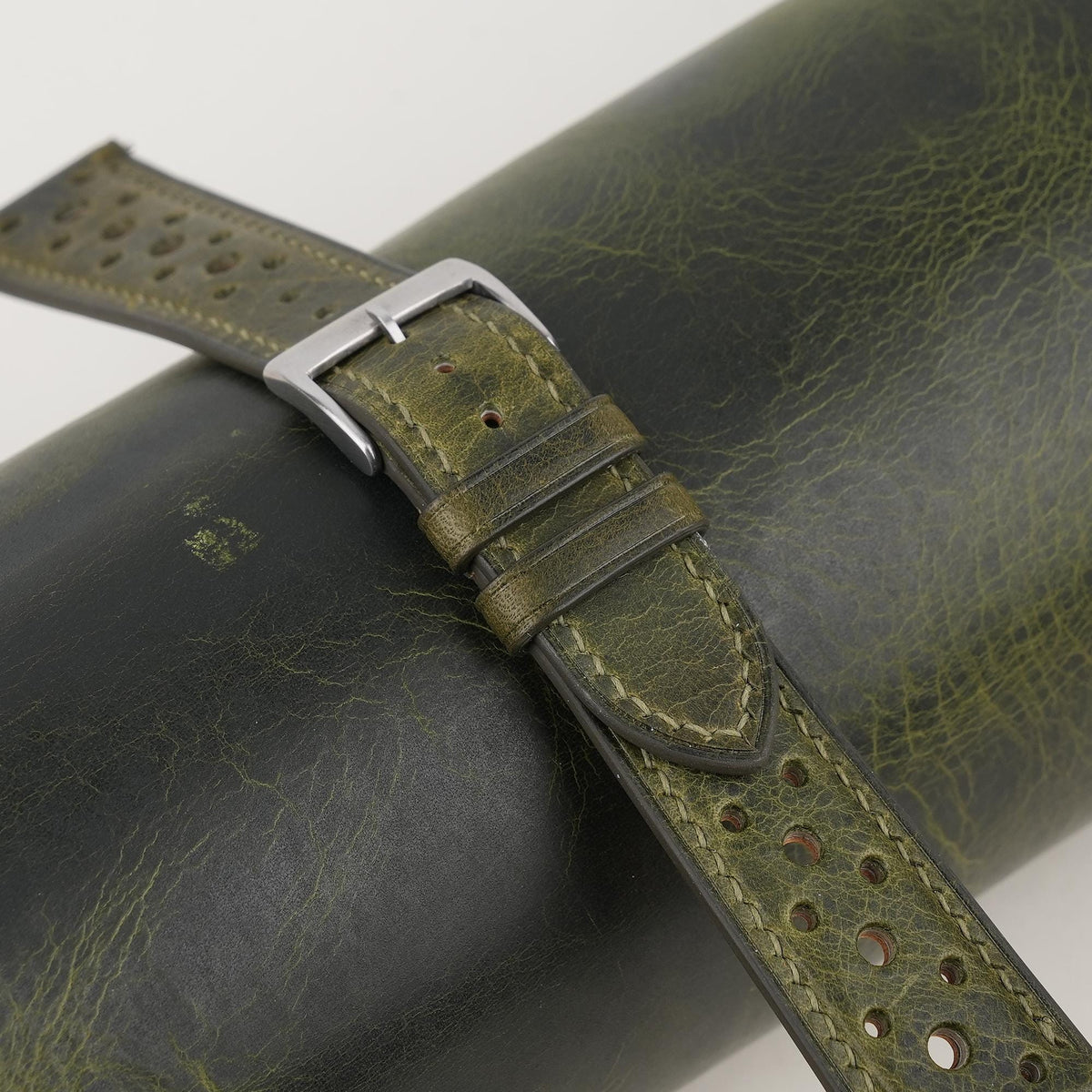 olive waxed leather watch strap – photo 3