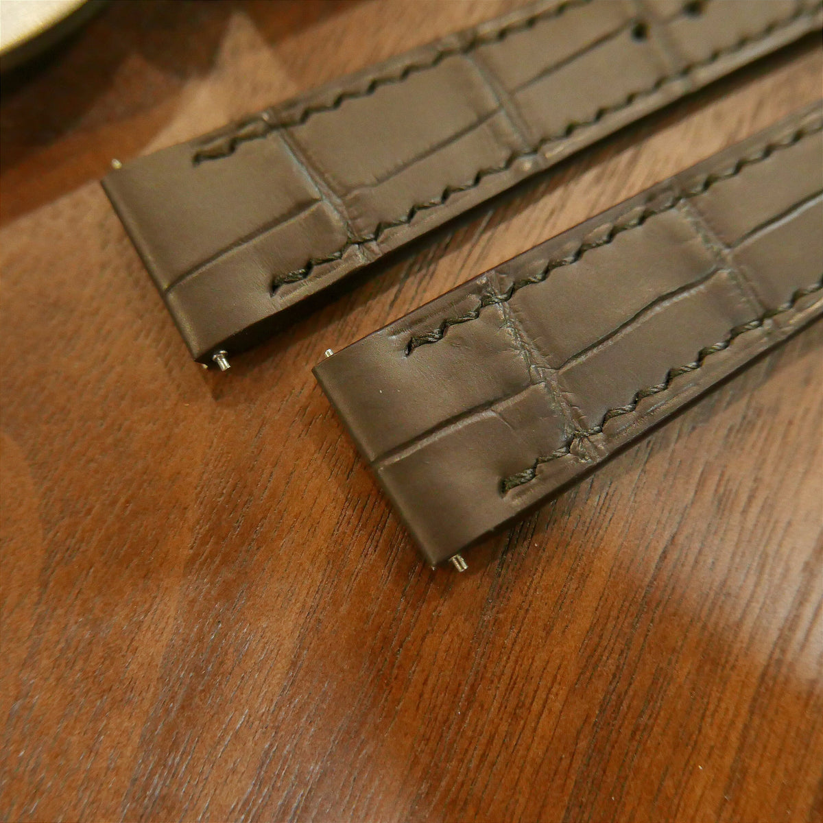 brown alligator leather watch strap – photo 4