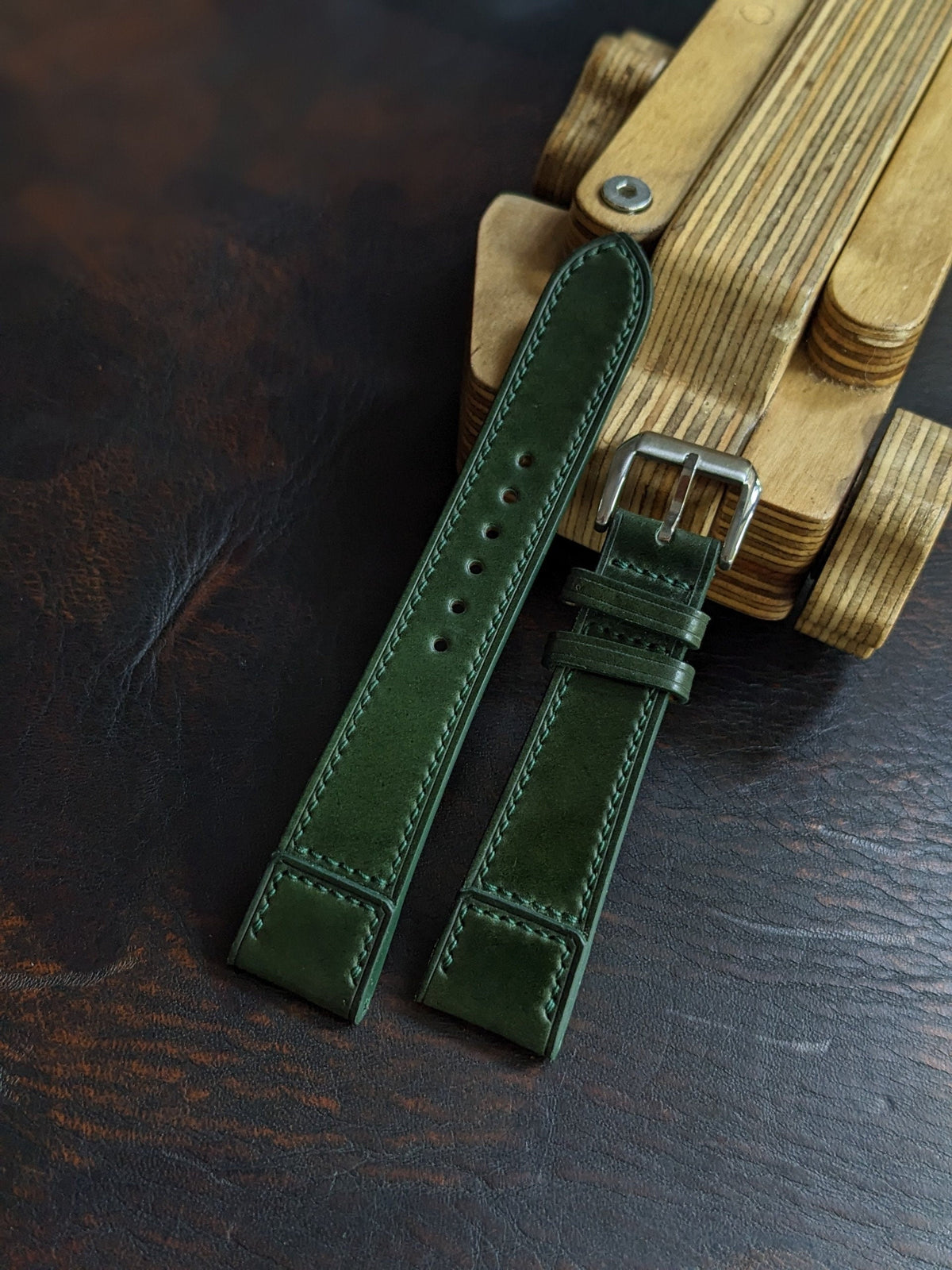 dark green shell cordovan leather watch strap – photo 4