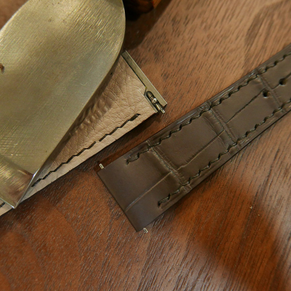 brown alligator leather watch strap – photo 5